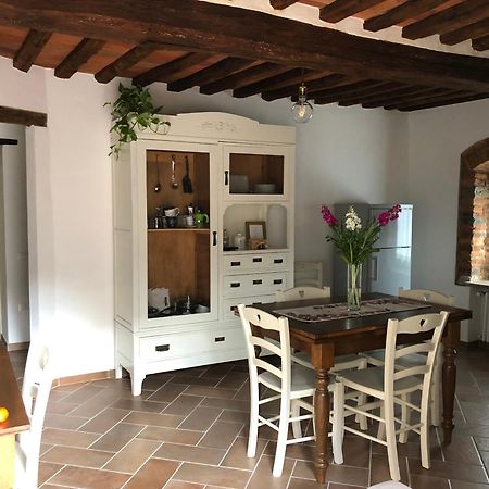 Le Dame Del Borgo Apartment Sassetta Exterior photo