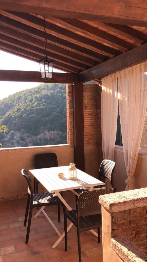 Le Dame Del Borgo Apartment Sassetta Exterior photo