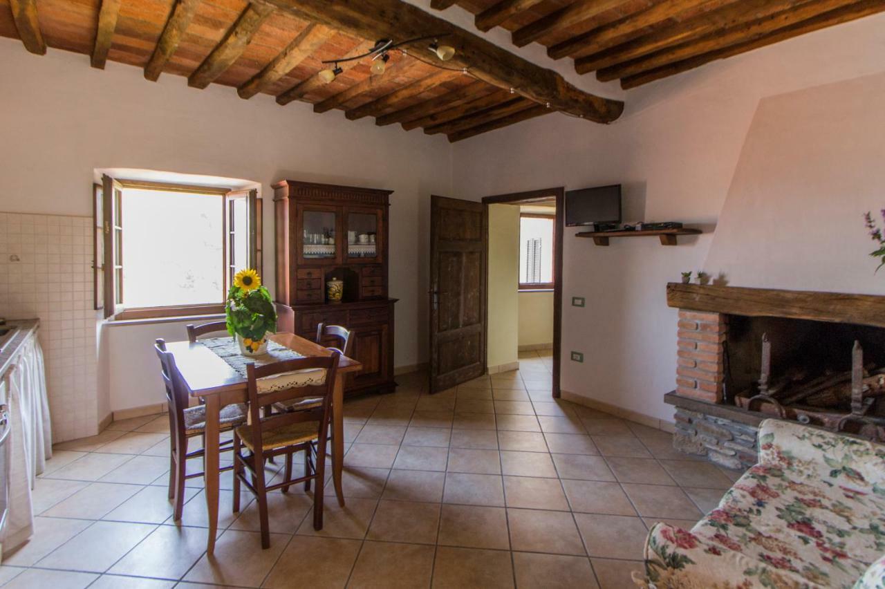 Le Dame Del Borgo Apartment Sassetta Exterior photo