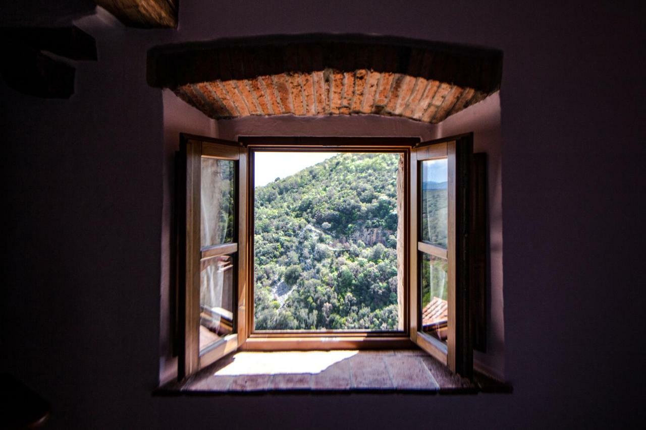 Le Dame Del Borgo Apartment Sassetta Exterior photo