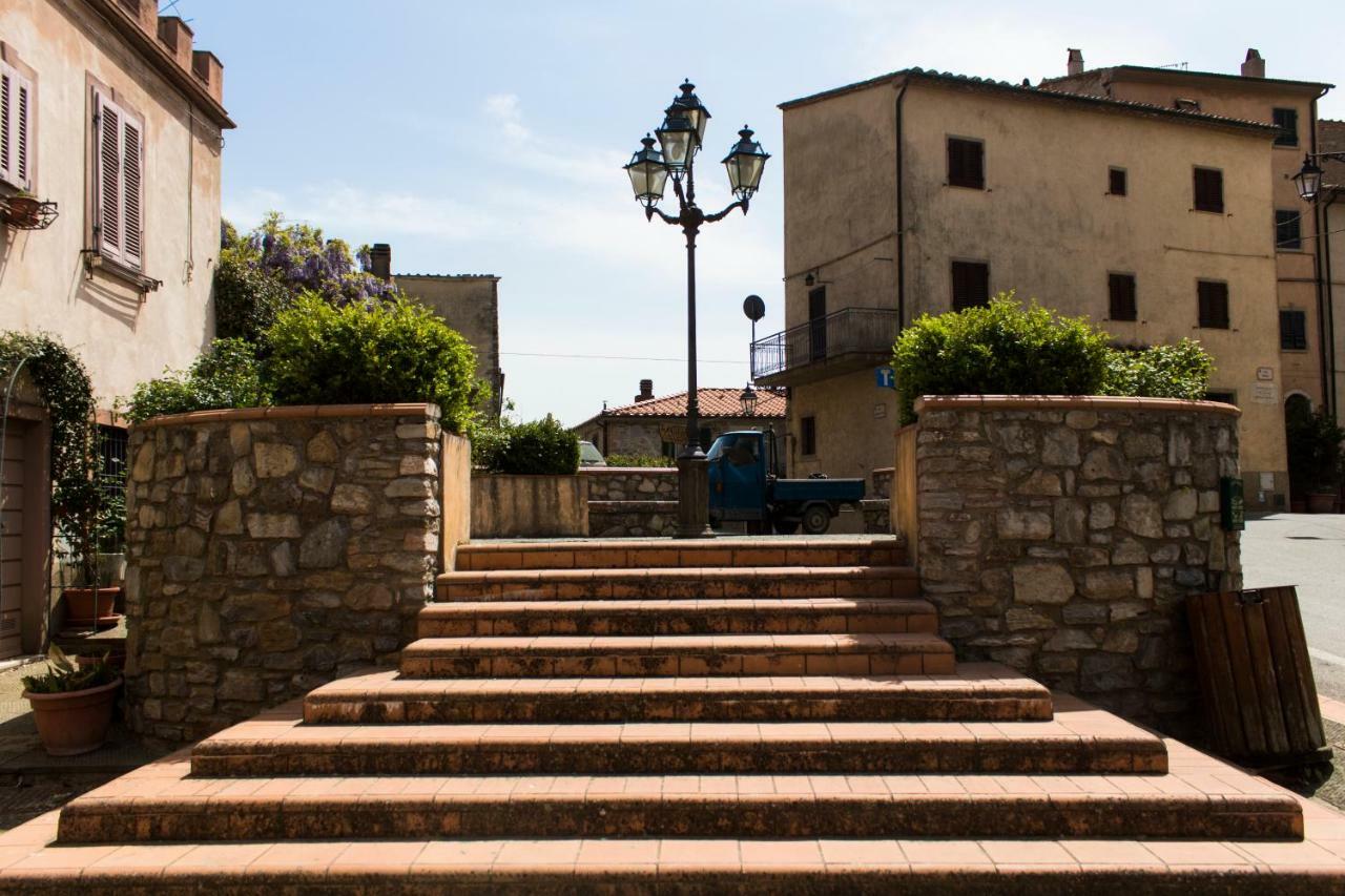 Le Dame Del Borgo Apartment Sassetta Exterior photo